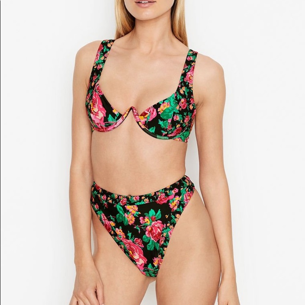 NWT For Love & Lemons Floral Swim Top And Bottom Set Small